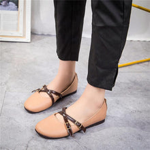 Load image into Gallery viewer, Women&#39;s Crisscross Buckle Ballet Flat