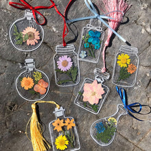 Load image into Gallery viewer, Transparent Dried Flower Bookmarks（30pcs）